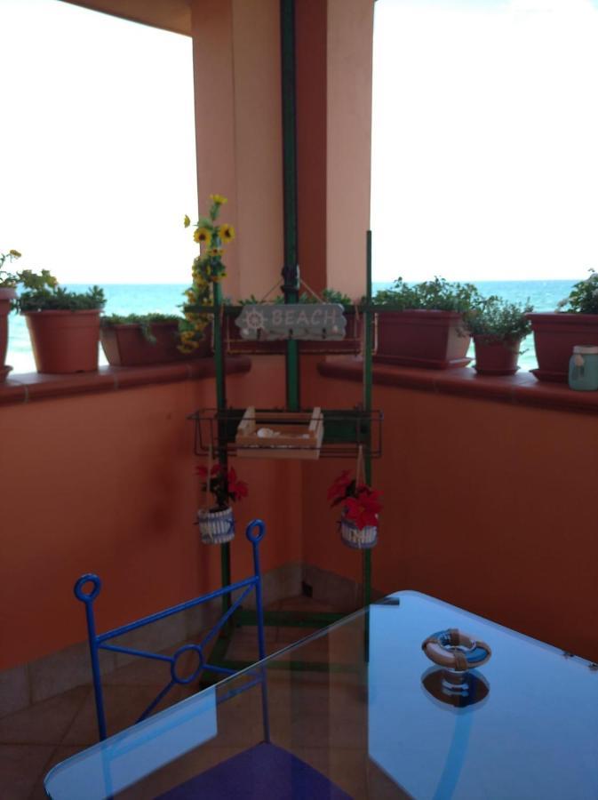 הוילה La Maddalena  Casa Bon' Aria Fronte Mare Sud Sardegna מראה חיצוני תמונה
