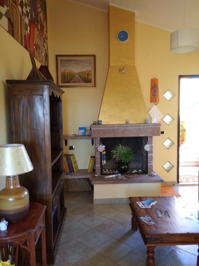 הוילה La Maddalena  Casa Bon' Aria Fronte Mare Sud Sardegna מראה חיצוני תמונה
