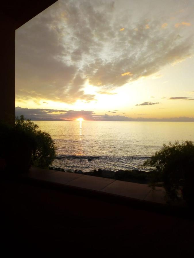 הוילה La Maddalena  Casa Bon' Aria Fronte Mare Sud Sardegna מראה חיצוני תמונה